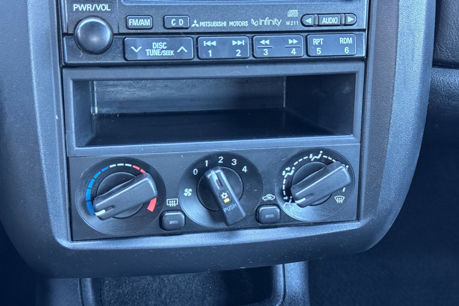 Used 2002 Mitsubishi Eclipse GT image 16