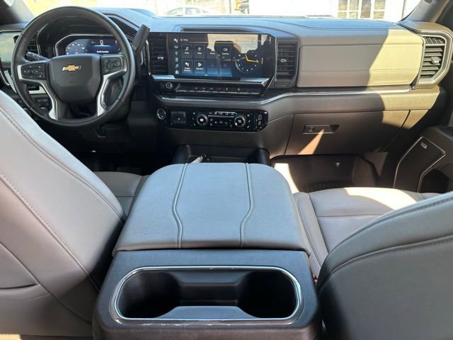 Used 2024 Chevrolet Silverado 2500 LTZ w/ LTZ Convenience Package image 14