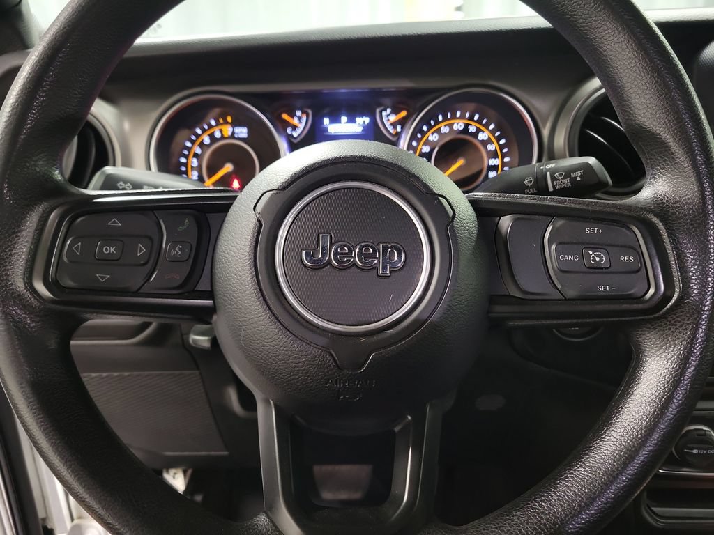 Used 2021 Jeep Wrangler Sport AWD/4WD image 19