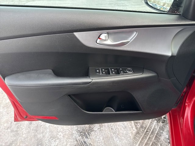 Used 2023 Kia Forte LXS image 12