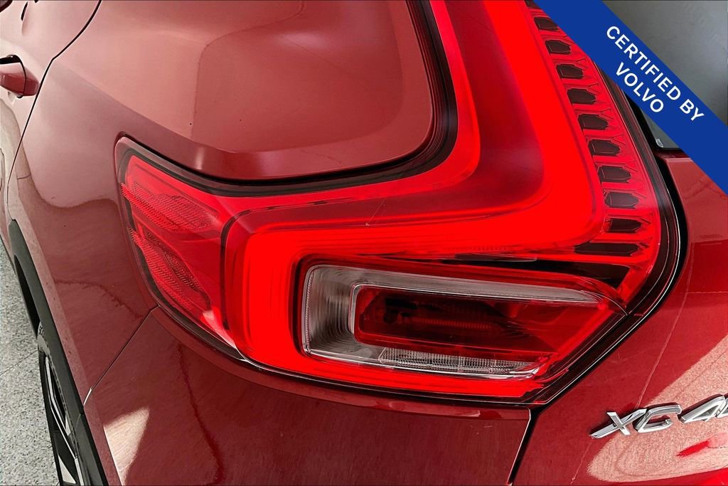 Certified 2023 Volvo XC40 B5 Ultimate w/ Protection Package Premier image 41