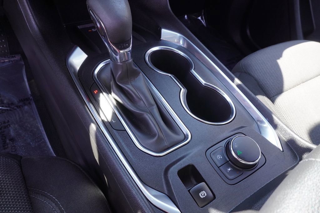 Certified 2023 Chevrolet Traverse LT image 18