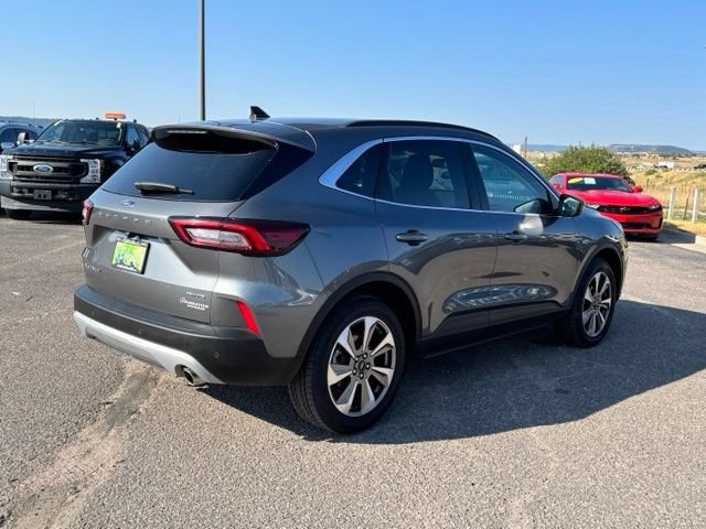 Used 2025 Ford Escape Platinum AWD/4WD image 5