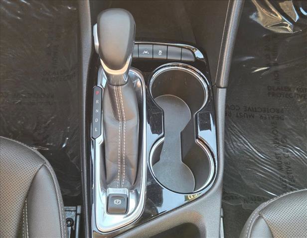 Used 2024 Buick Encore GX Sport Touring image 13