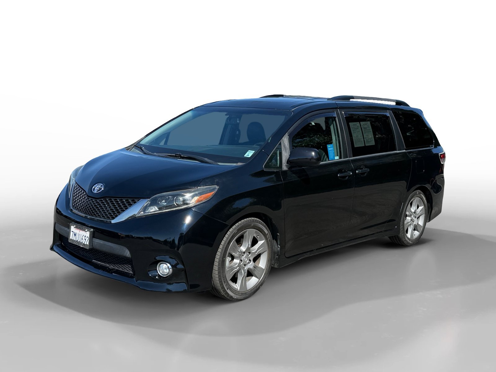 Used 2015 Toyota Sienna SE w/ SE Preferred Package FWD image 1
