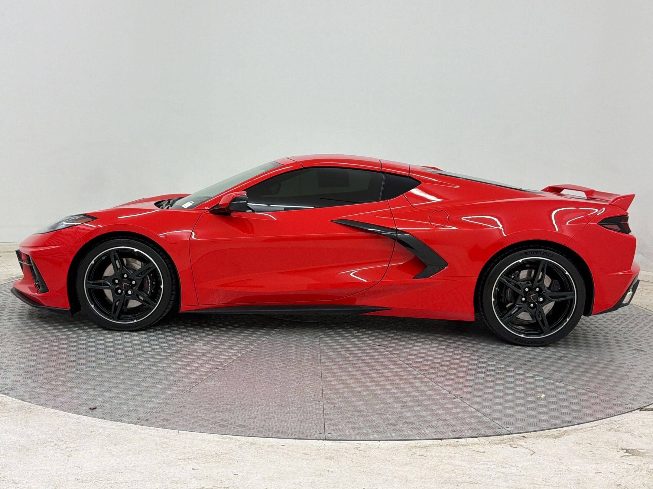 Used 2020 Chevrolet Corvette Stingray Premium Cpe w/ 3LT Preferred Equipment Group RWD image 2