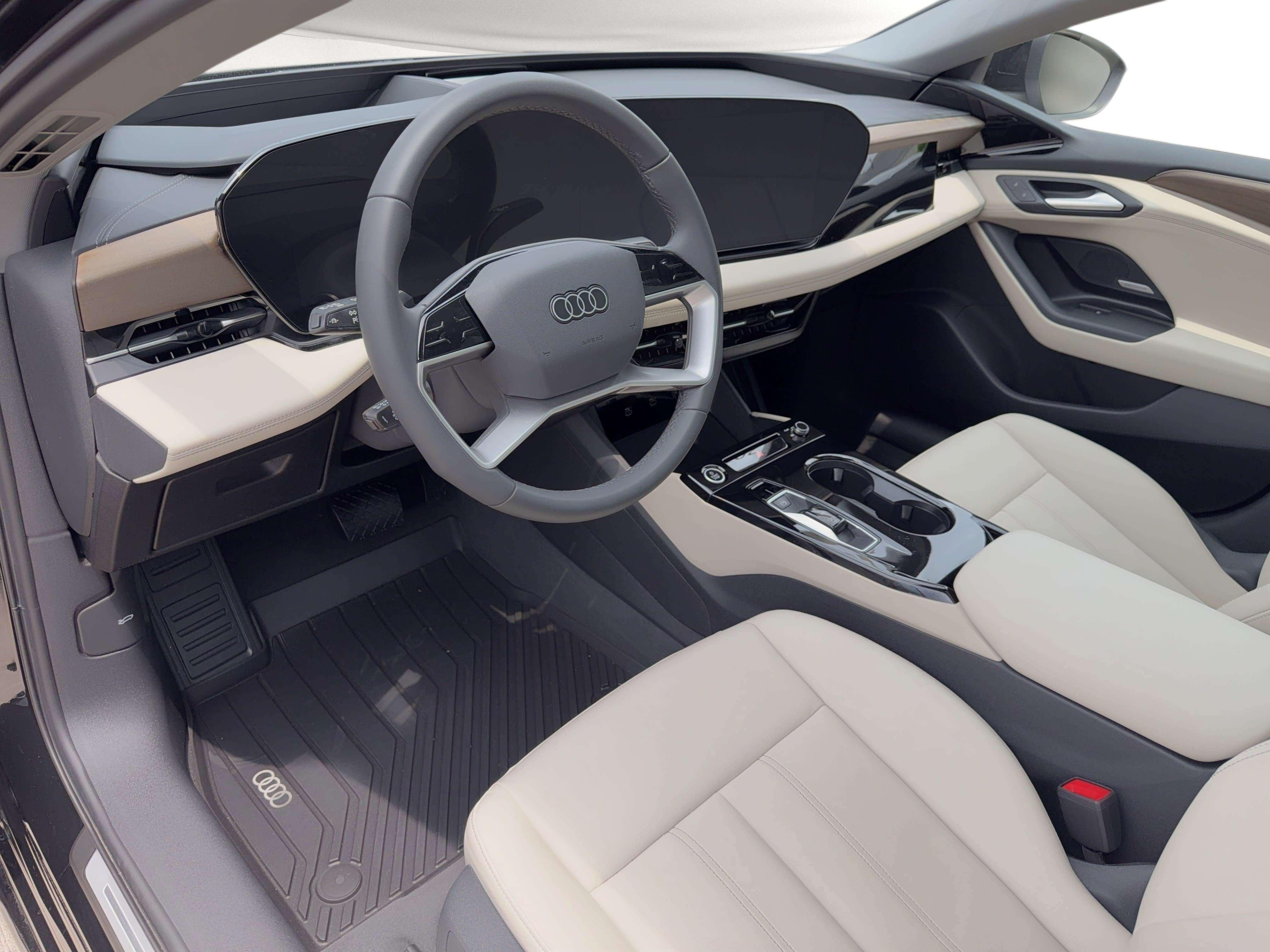Used 2025 Audi A6 e-tron Premium Plus w/ Premium Plus RWD image 4