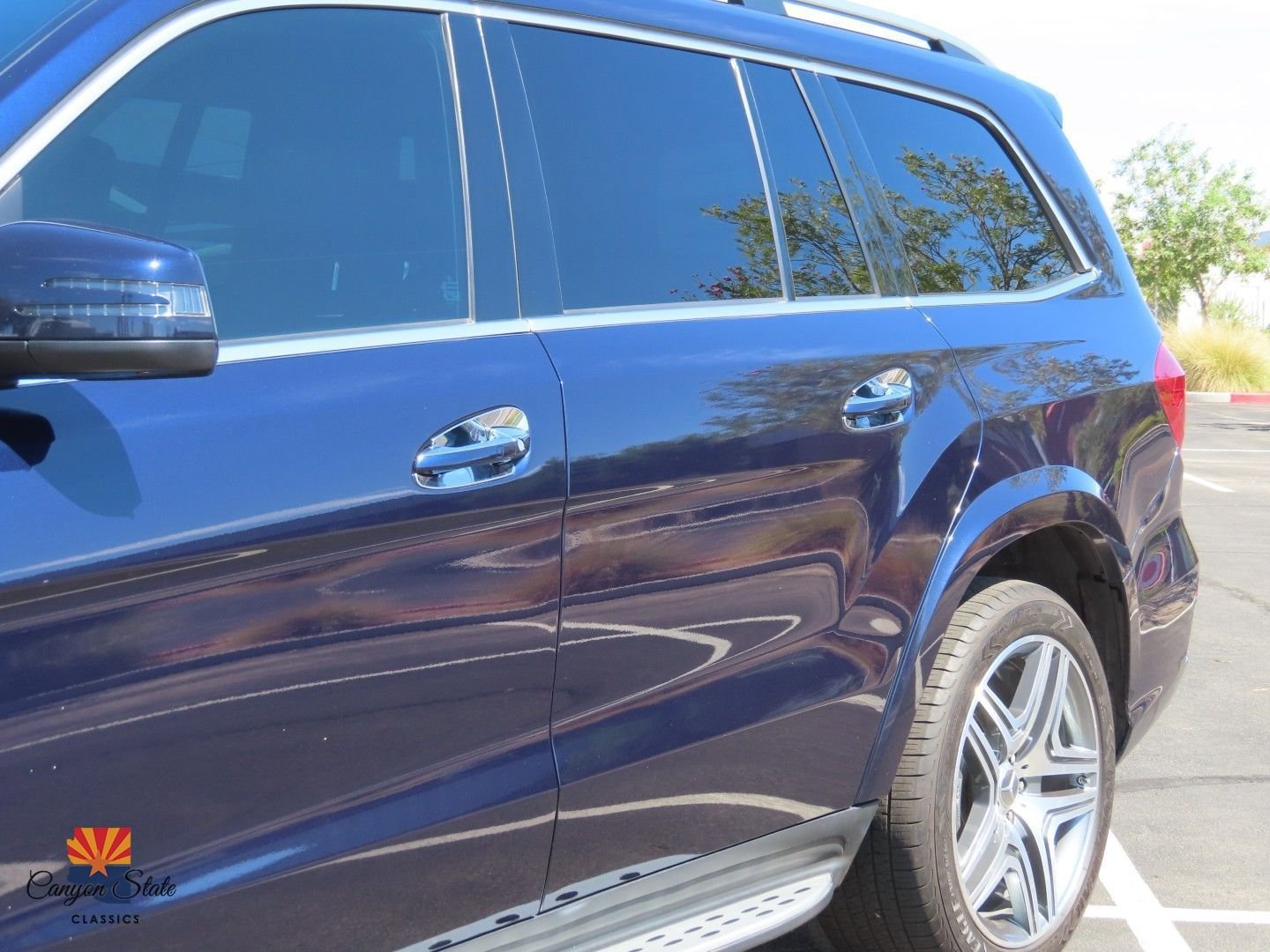Used 2016 Mercedes-Benz GL 63 AMG 4MATIC image 25