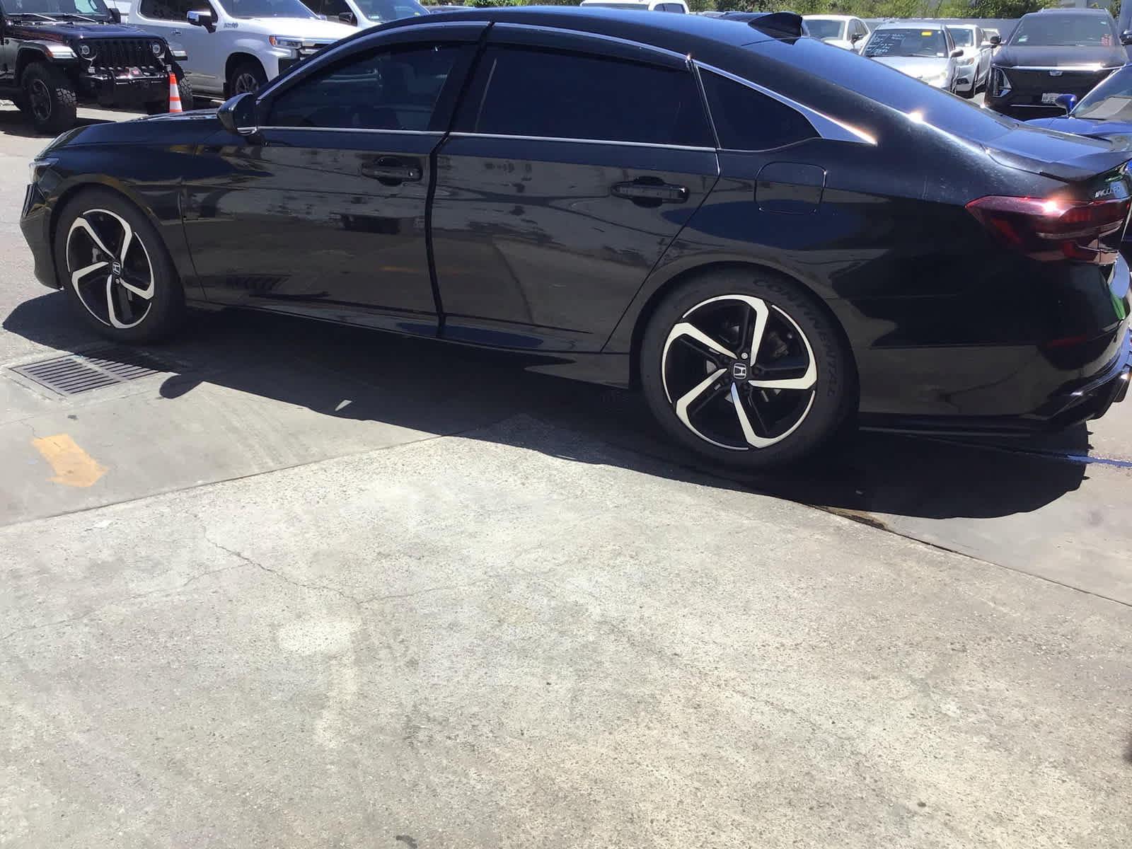 Used 2020 Honda Accord Sport image 11