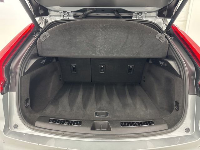Used 2024 Cadillac XT4 Premium Luxury FWD image 26