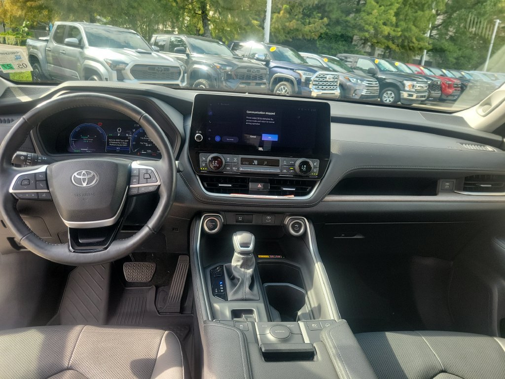 Certified 2024 Toyota Grand Highlander AWD Hybrid image 15