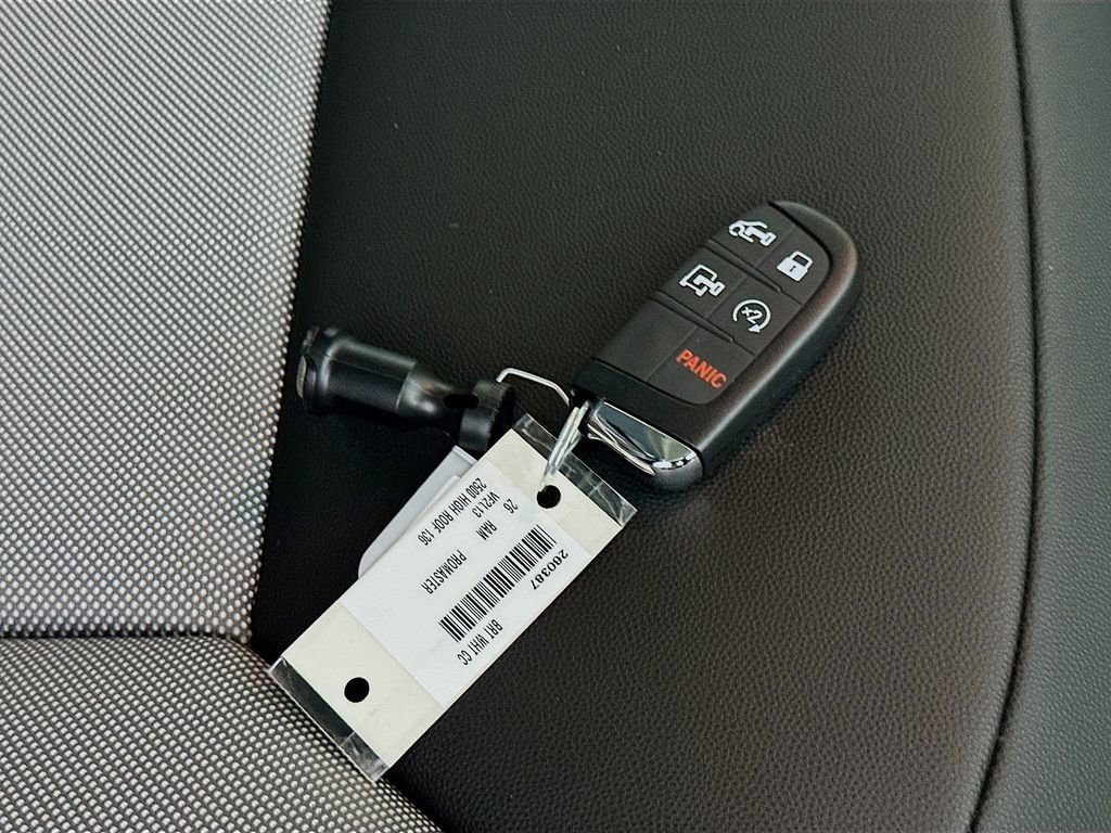 New 2026 RAM ProMaster 2500 w/ Convenience Group image 18