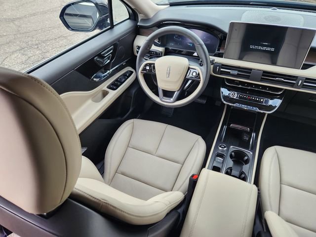 New 2026 Lincoln Corsair Reserve w/ Towing Package image 10
