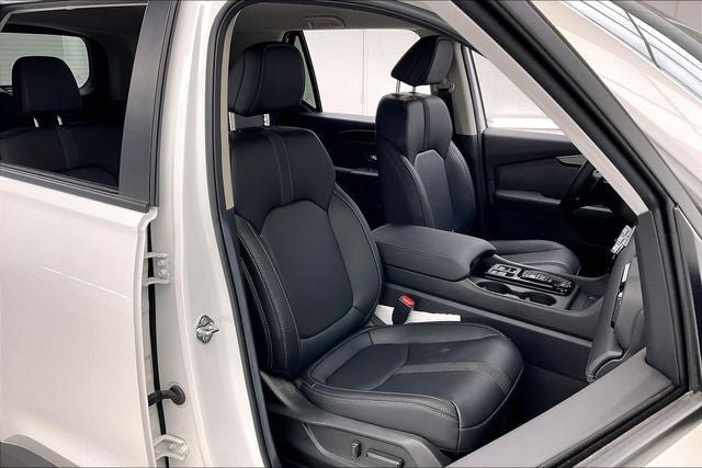 Certified 2026 Honda Passport RTL image 7