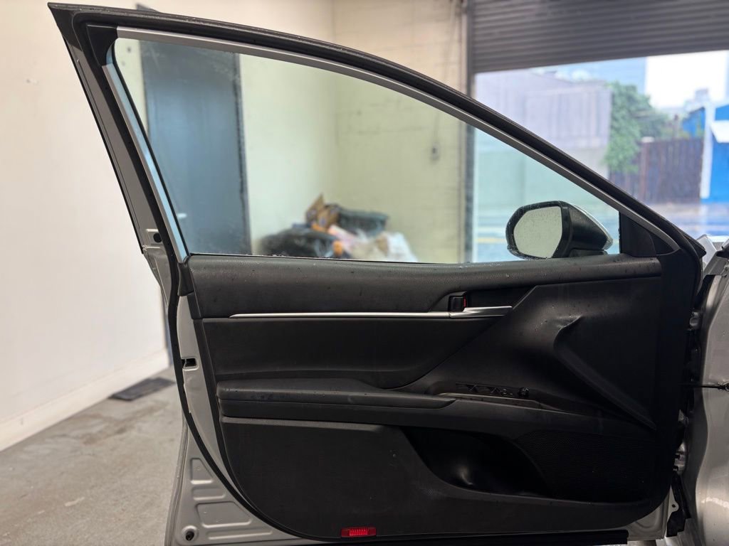 Used 2022 Toyota Camry LE image 12