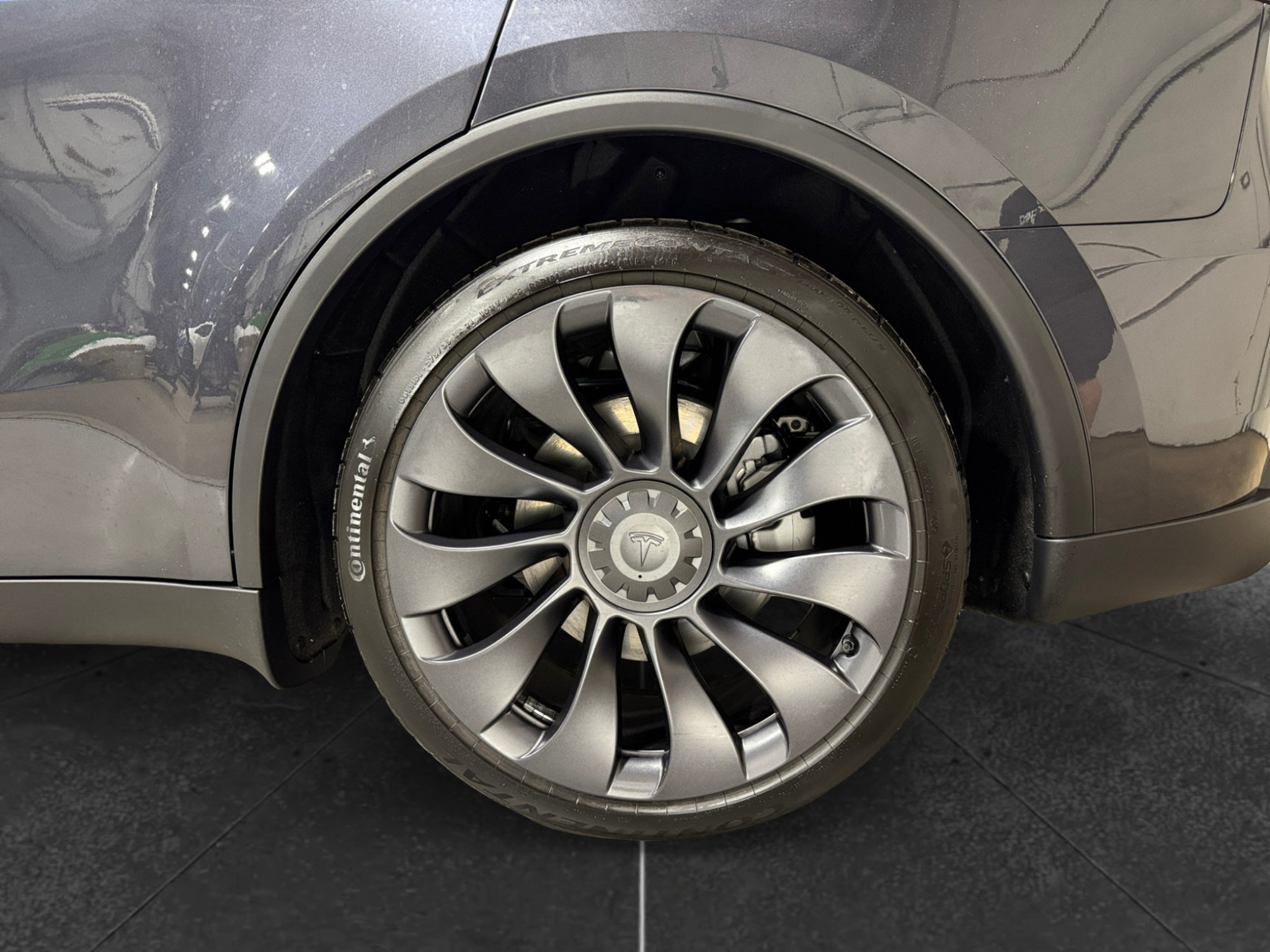 Used 2026 Tesla Model Y Long Range AWD/4WD image 35