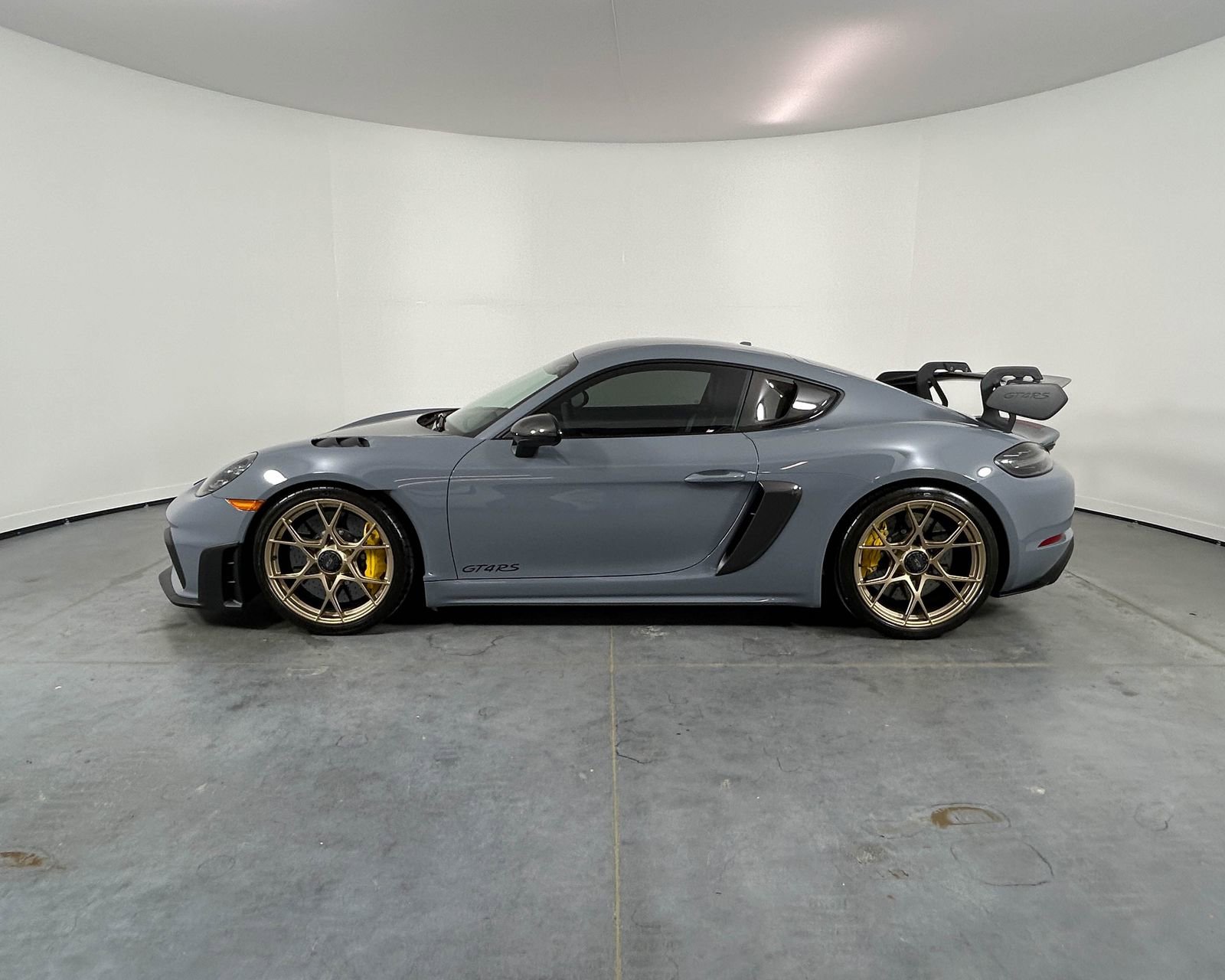 Certified 2025 Porsche 718 Cayman GT4 RS image 2
