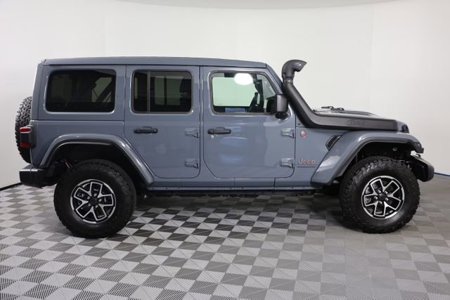 Used 2024 Jeep Wrangler Unlimited Rubicon image 9
