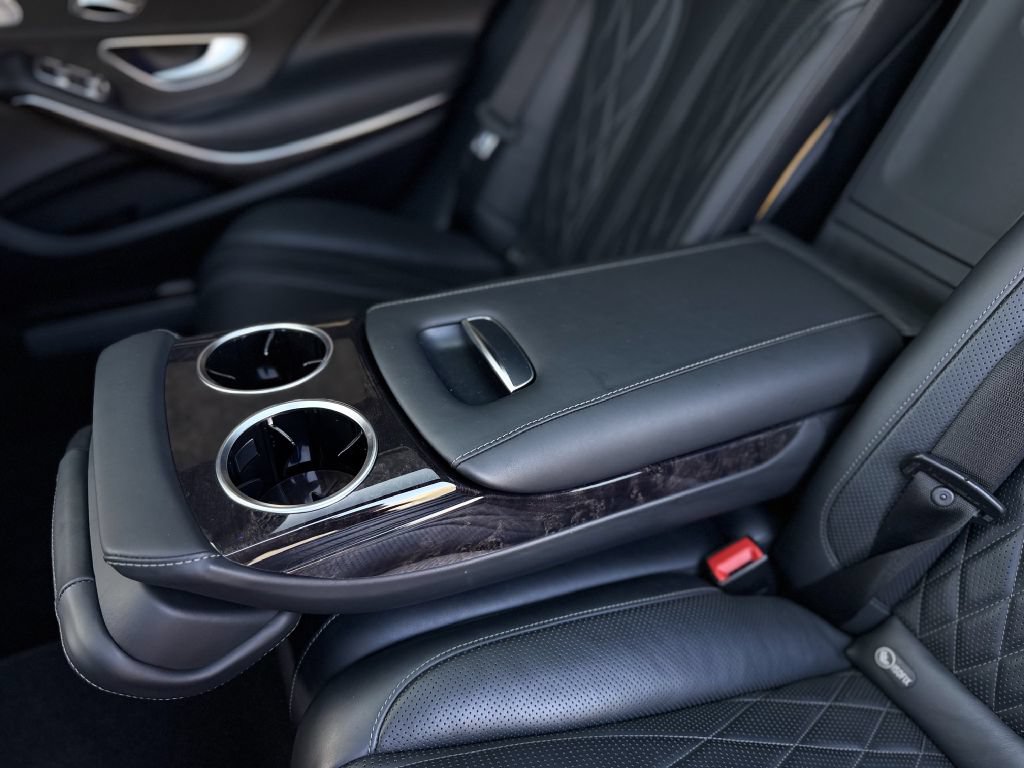 Used 2015 Mercedes-Benz S 63 AMG 4MATIC Sedan image 27