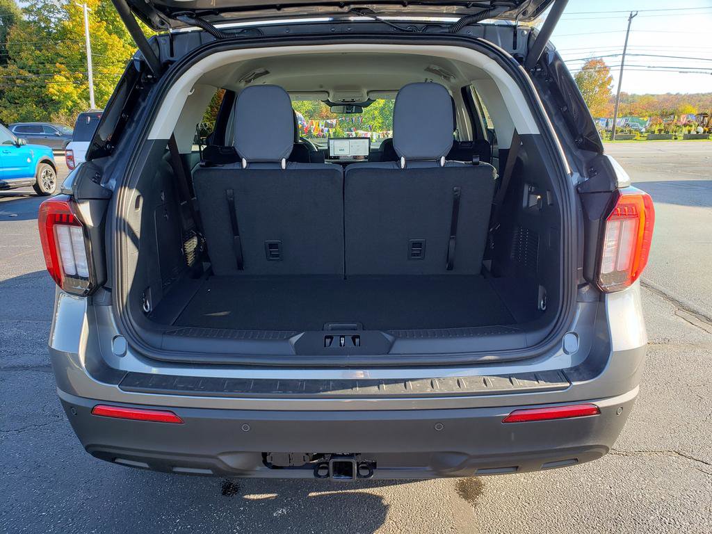 New 2026 Ford Explorer Active image 7