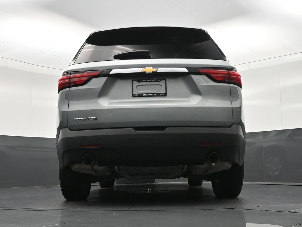 Used 2023 Chevrolet Traverse LS FWD image 27
