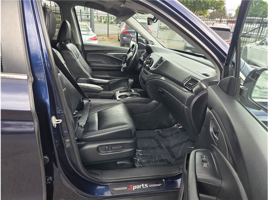 Used 2020 Honda Pilot Black Edition image 27