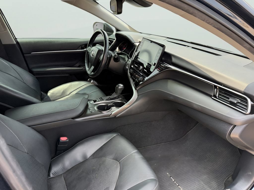 Used 2021 Toyota Camry XSE FWD image 23