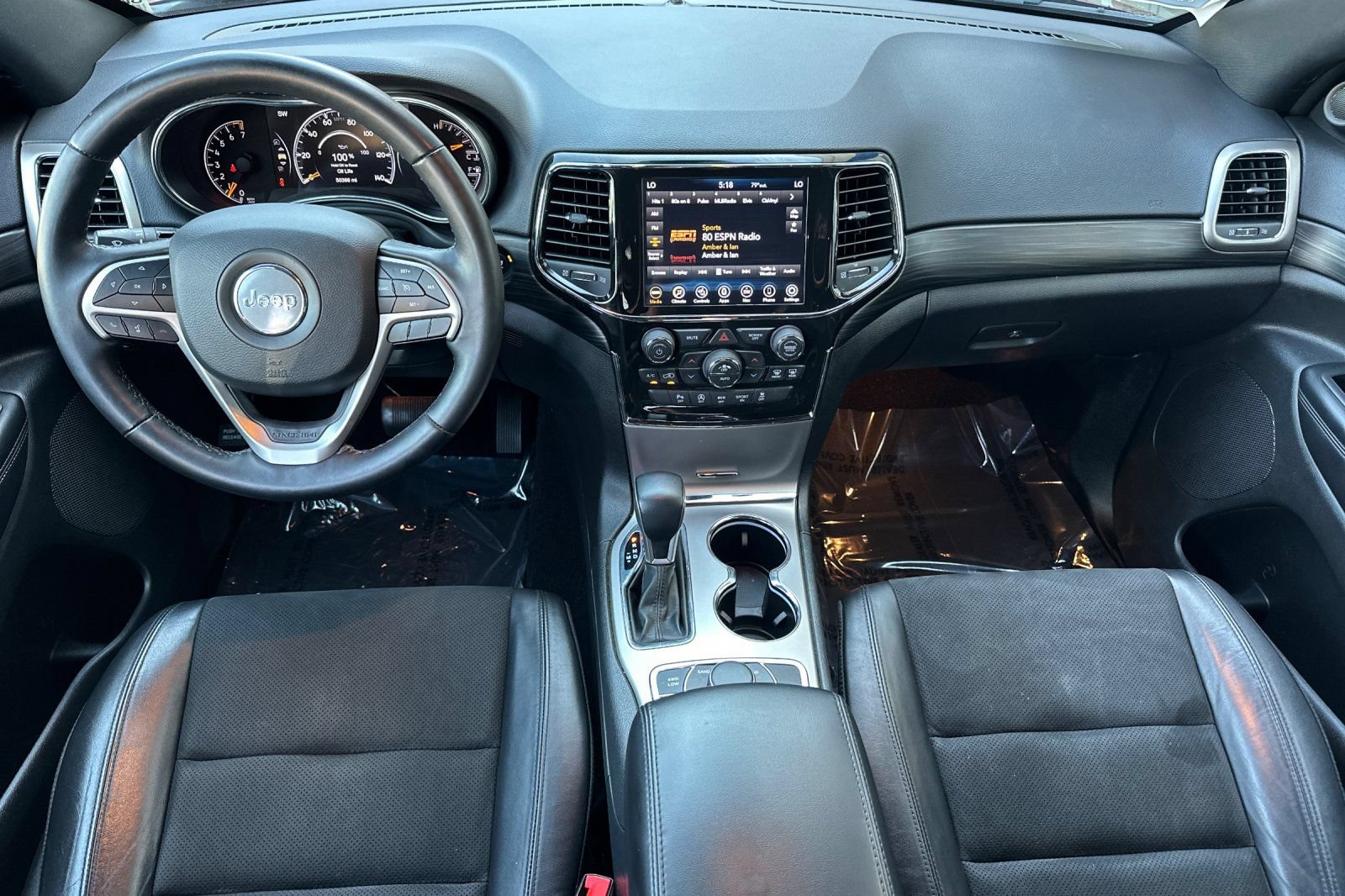 Used 2022 Jeep Grand Cherokee Laredo X AWD/4WD image 13