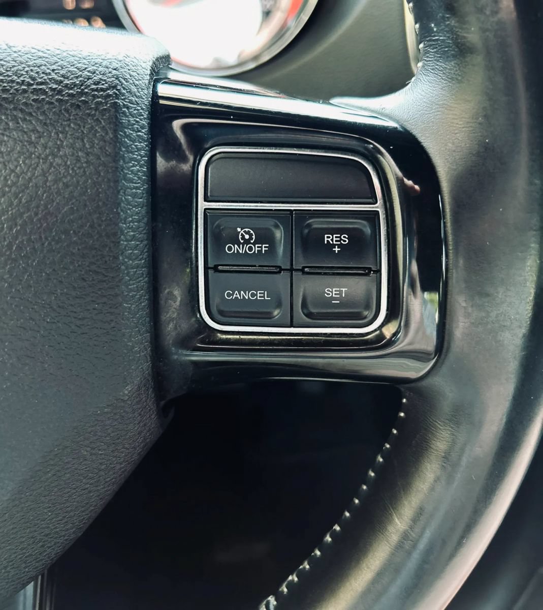Used 2018 Dodge Grand Caravan SE FWD image 15