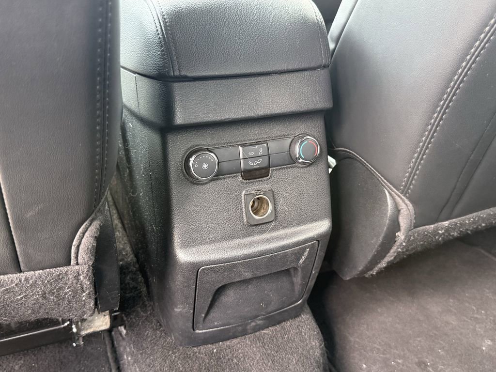 Used 2019 Ford Explorer XLT w/ Equipment Group 202A FWD image 25