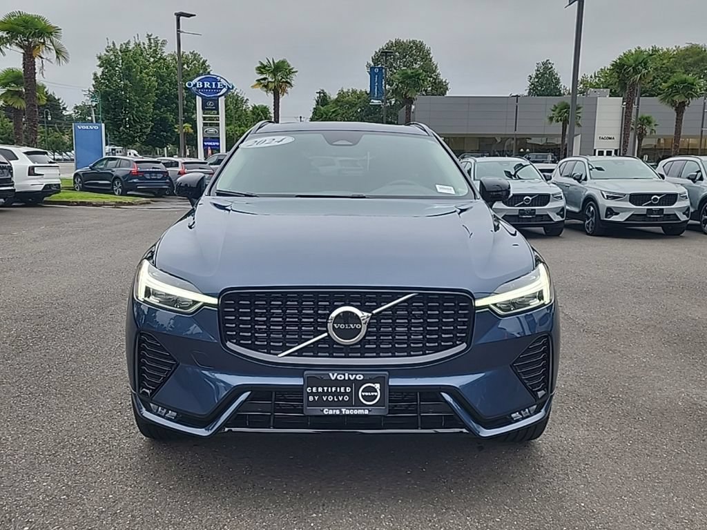 Used 2024 Volvo XC60 B5 Core w/ Protection Package Premier AWD/4WD image 7