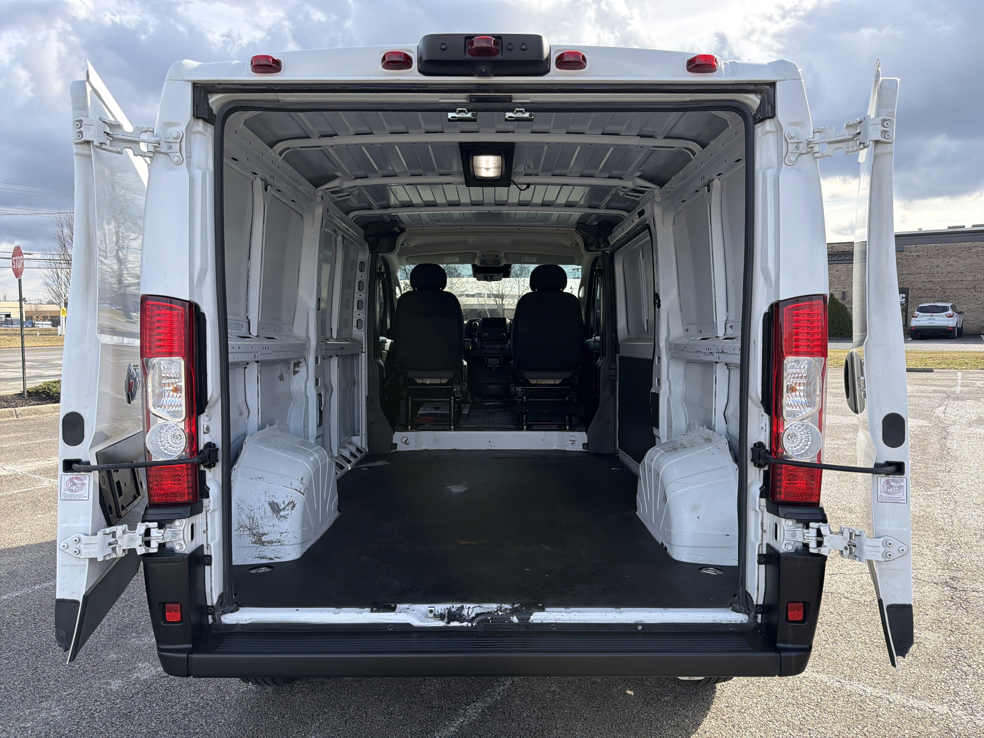Used 2023 RAM ProMaster 1500 w/ Driver Convenience Group image 30