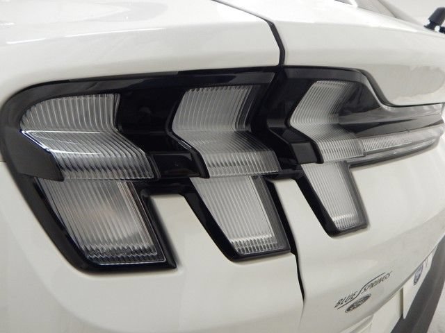 Used 2024 Ford Mustang Mach-E Select w/ Comfort Package Lite AWD/4WD image 6