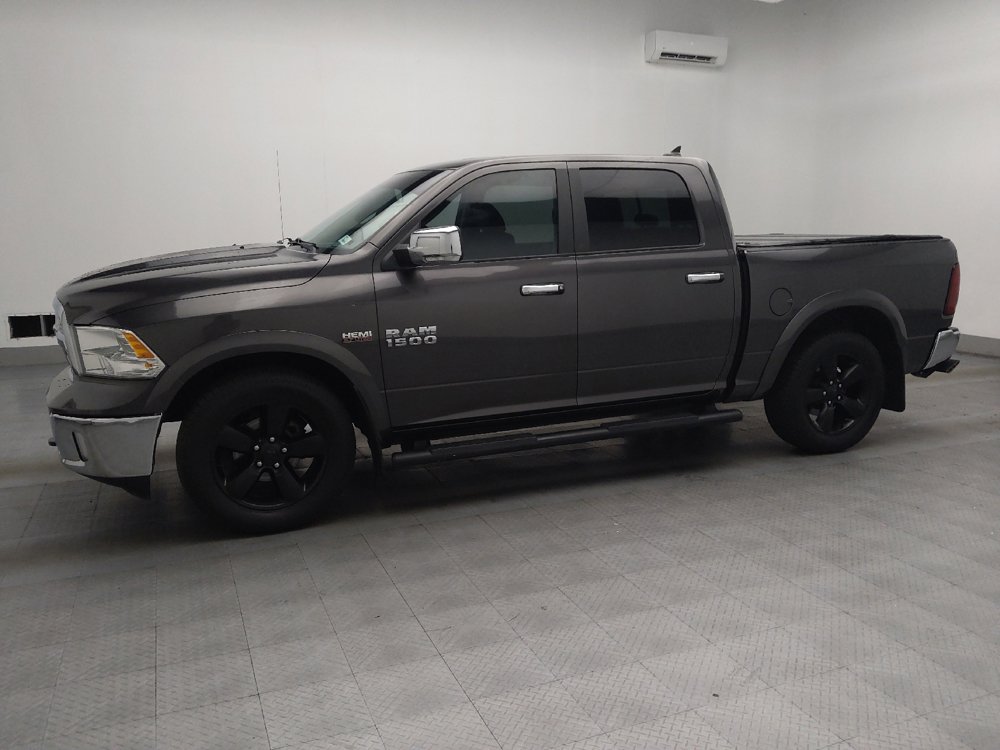 Used 2018 RAM 1500 SLT image 2