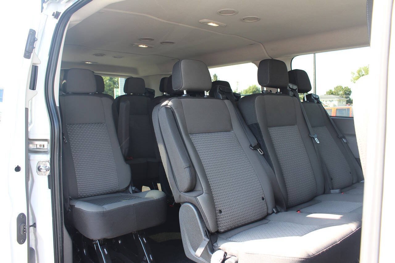 Used 2024 Ford Transit 350 XLT RWD image 5