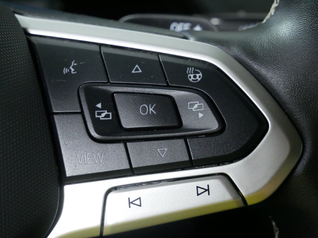 Used 2024 Volkswagen Atlas SE w/ Panoramic Sunroof Package AWD/4WD image 26