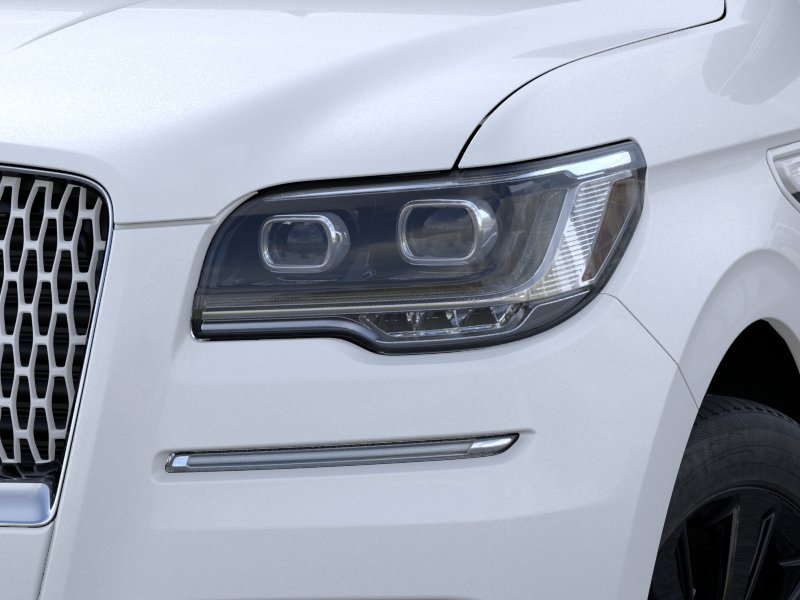 New 2024 Lincoln Navigator Reserve AWD/4WD image 18