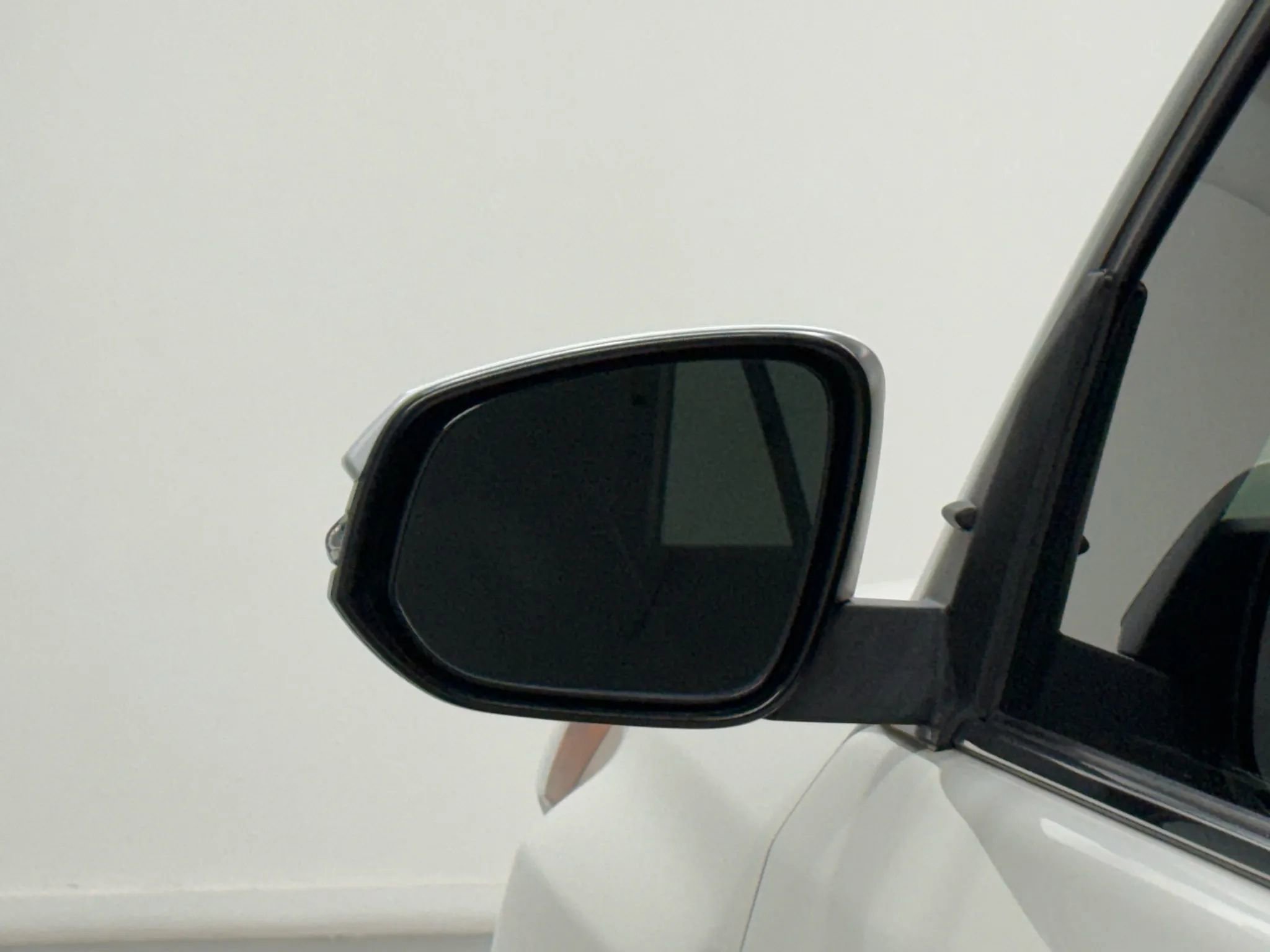 Used 2020 Toyota 4Runner Limited image 43