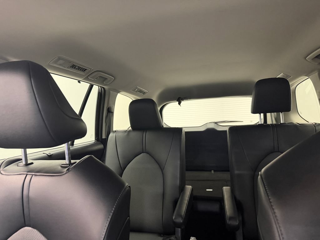 Used 2025 Toyota Grand Highlander AWD image 54