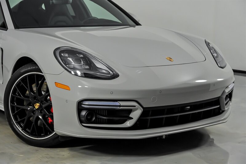 Used 2023 Porsche Panamera 4S AWD/4WD image 3