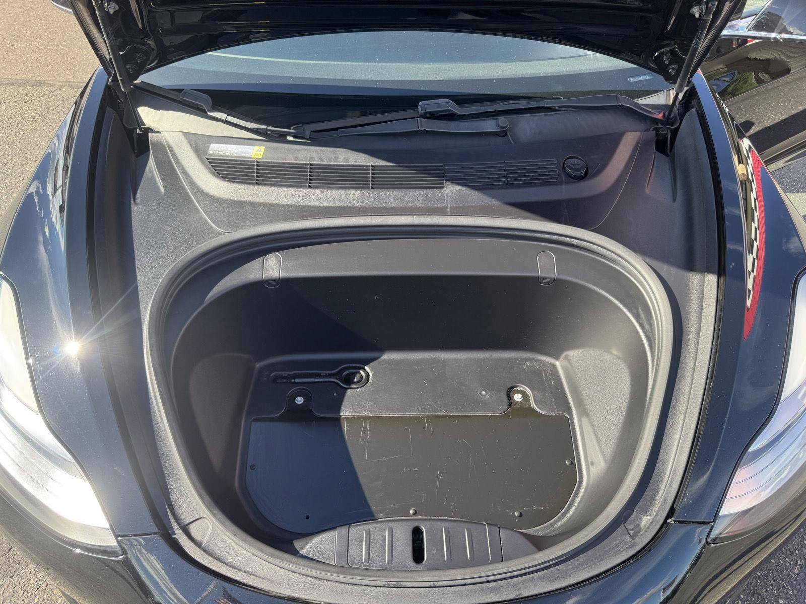 Used 2018 Tesla Model 3 Long Range AWD/4WD image 12