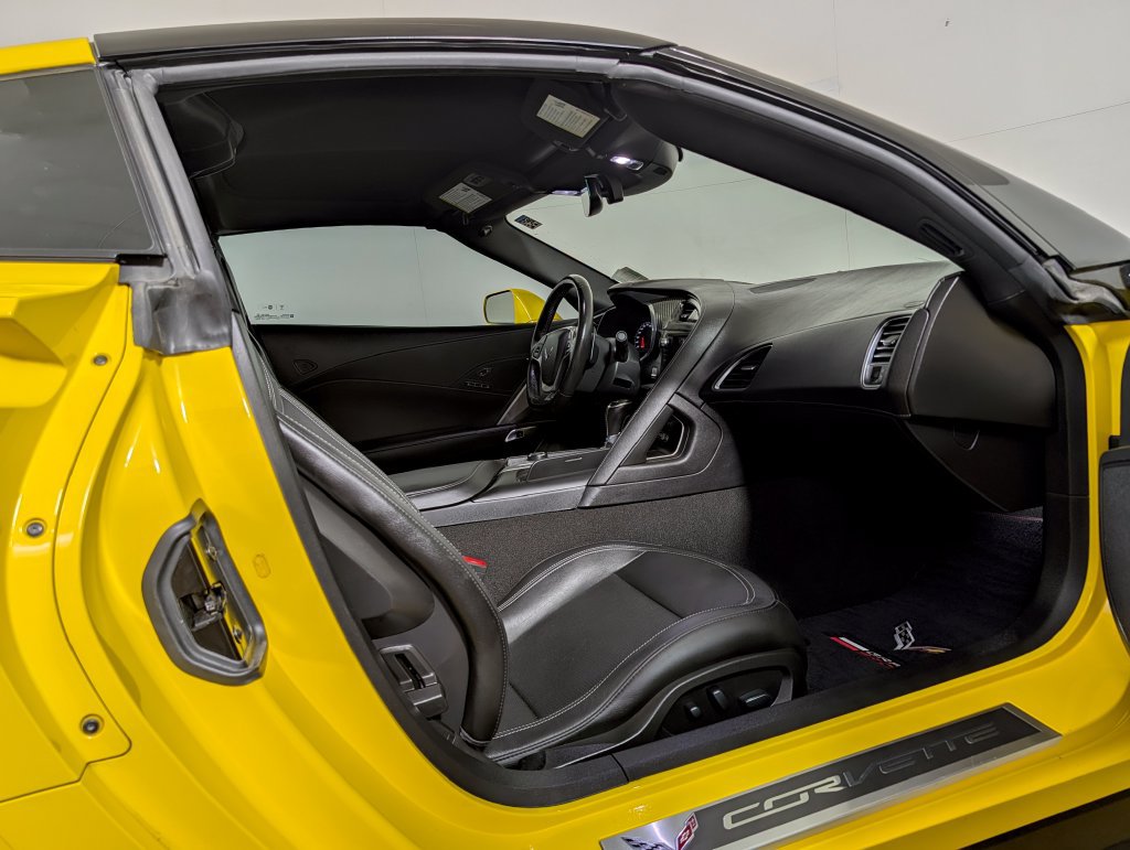 Used 2019 Chevrolet Corvette Grand Sport RWD image 14