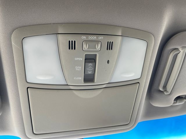 Used 2011 Nissan Murano SV image 24