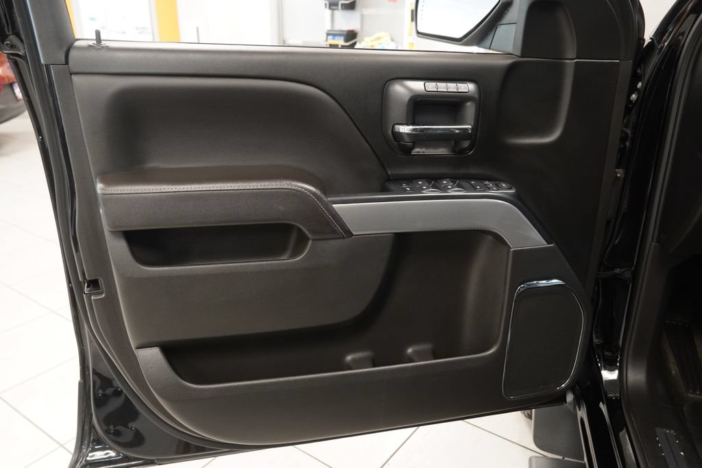 Used 2017 Chevrolet Silverado 1500 LTZ Z71 w/ Midnight Edition AWD/4WD image 16