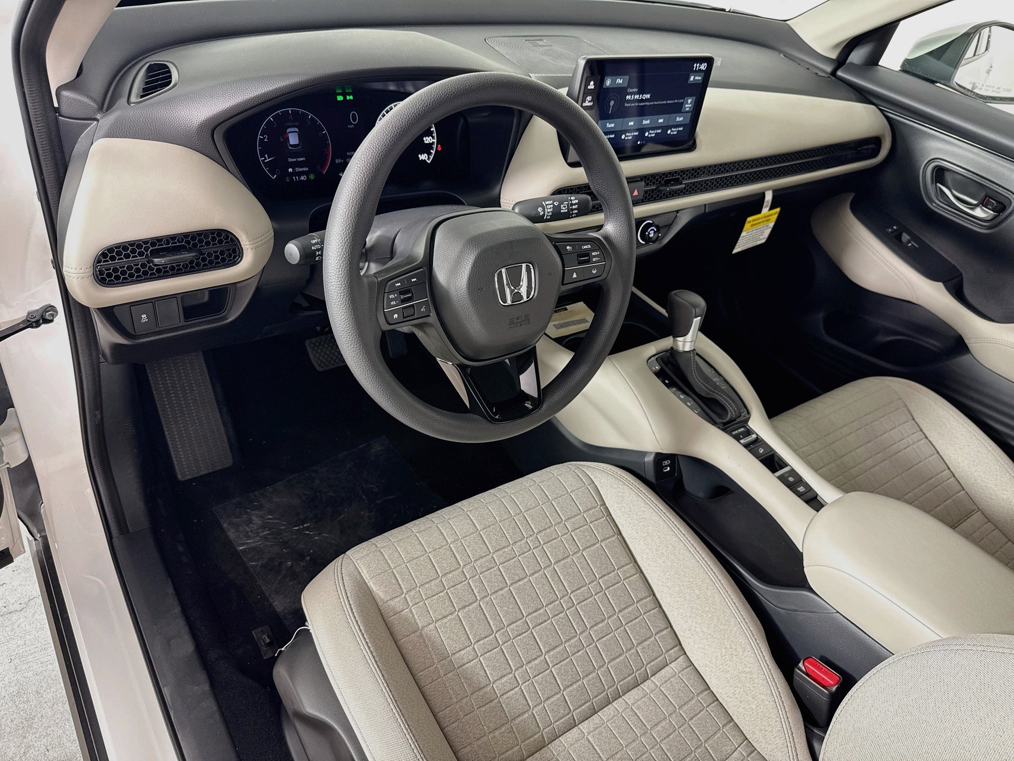 New 2027 Honda HR-V LX image 8