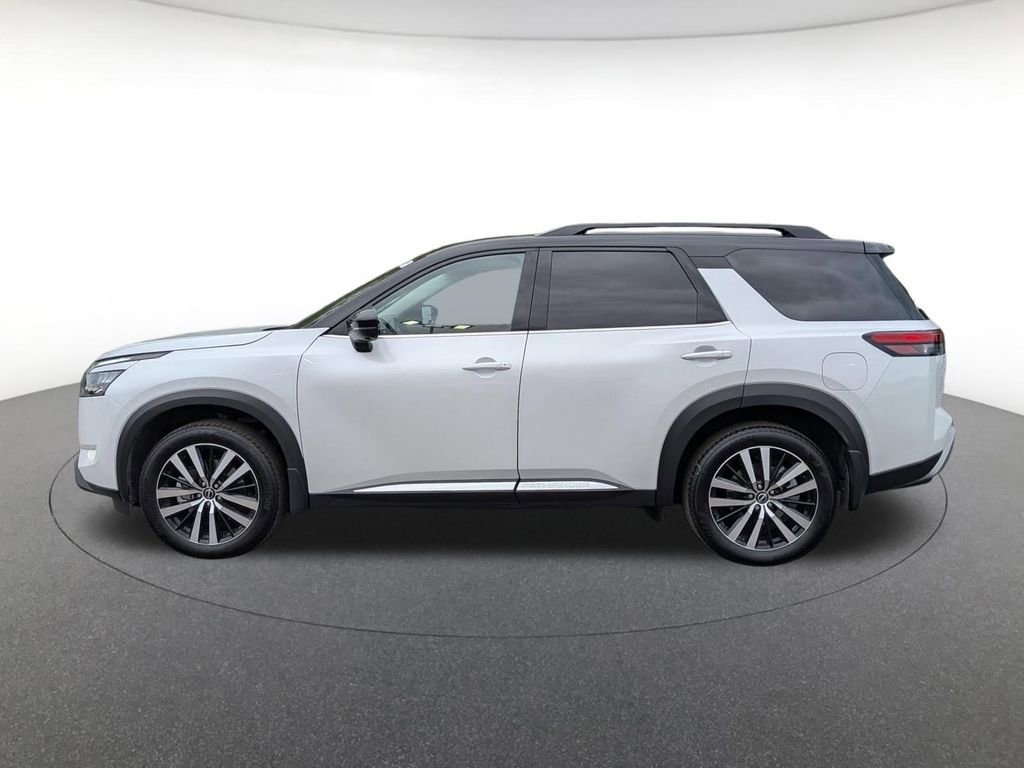 Used 2025 Nissan Pathfinder Platinum AWD/4WD image 8