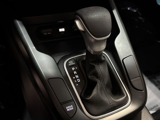 Used 2024 Kia Soul LX w/ Option Group 015 FWD image 17