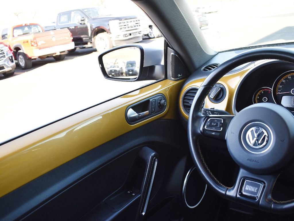 Used 2016 Volkswagen Beetle 1.8T Dune FWD image 18