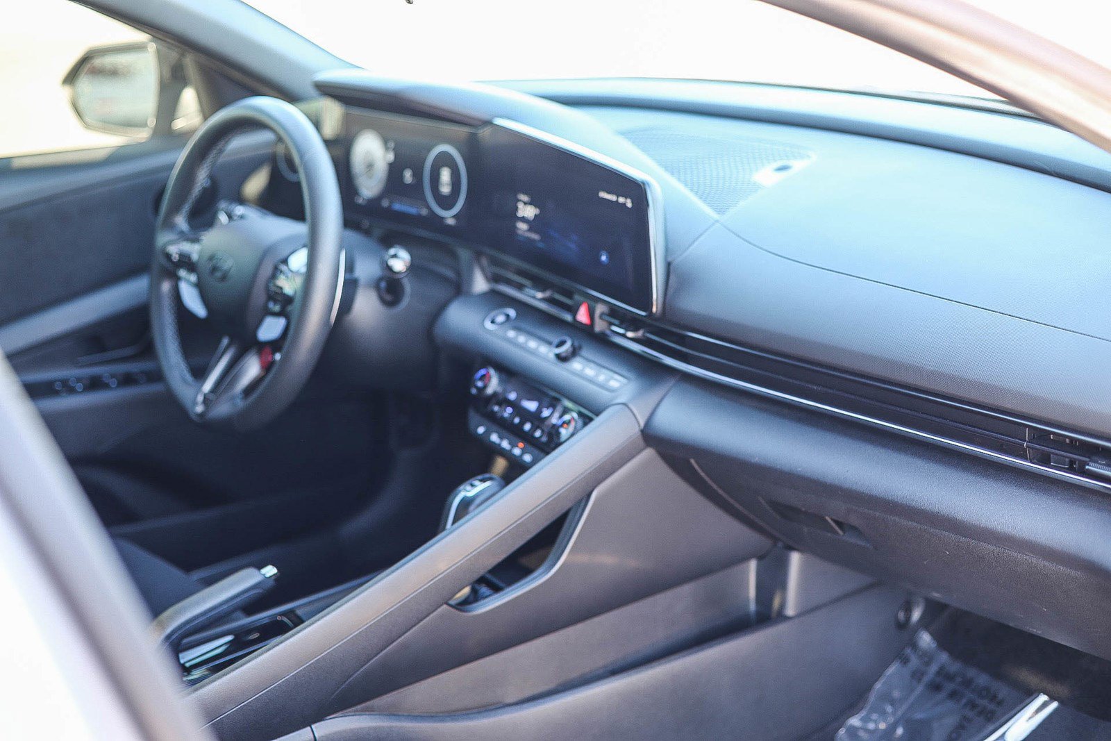 Used 2025 Hyundai Elantra N FWD image 16