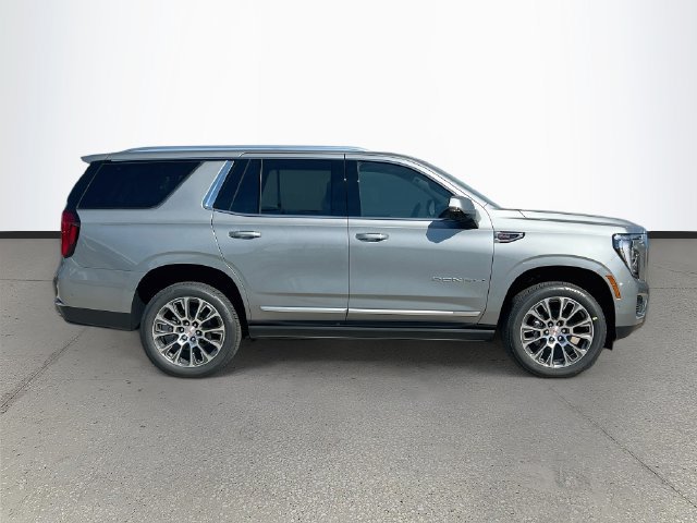 New 2027 GMC Yukon Denali w/ Denali Reserve Package AWD/4WD image 3